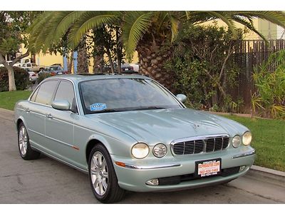 2005 jaguar xj8 l sedan/navigation clean pre-owned