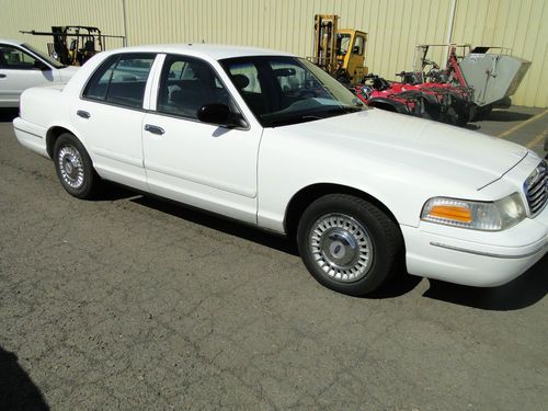 1998 ford crown victoria police interceptor - white