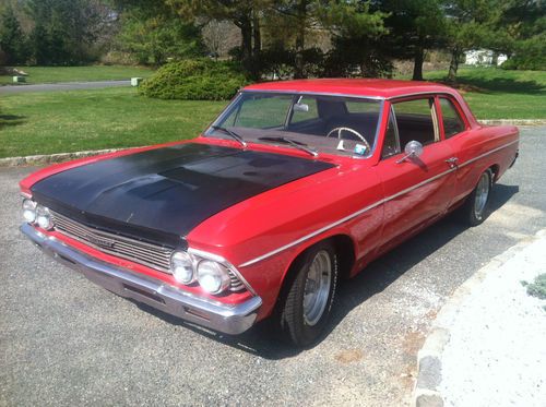 1966 chevy chevelle post model 300 deluxe model