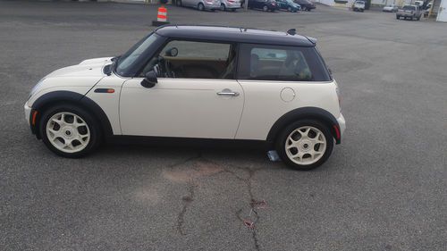 Mini cooper rare package fully loaded