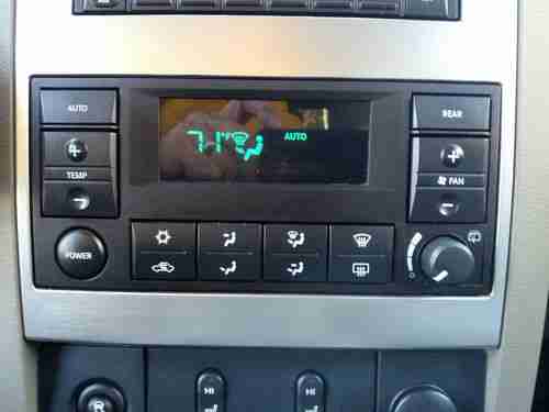 2004 Dodge Durango Limited Sport Utility 4-Door 4.7L, image 8