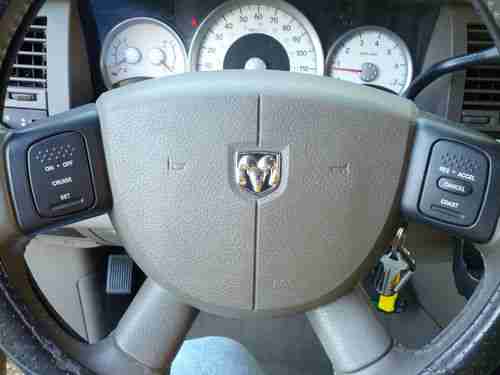 2004 Dodge Durango Limited Sport Utility 4-Door 4.7L, image 11