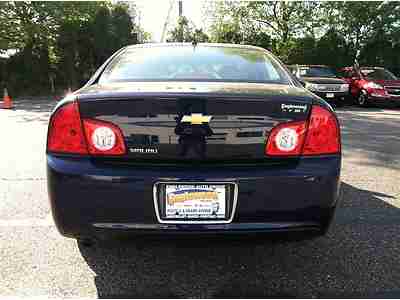 Low Mileage Great Conditioned Chevy Malibu, image 4