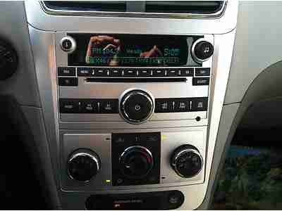 Low Mileage Great Conditioned Chevy Malibu, image 19