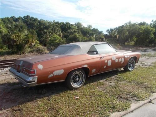 1975 buick lesabre custom convertible 2-door 5.7l