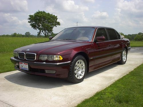 2001 bmw 740il base sedan 4-door 4.4l