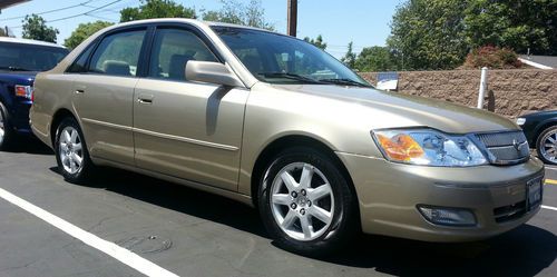 2001 toyota avalon xls