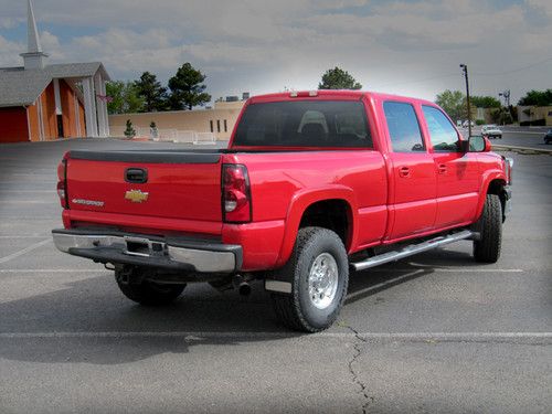 2004 Chevrolet Silverado 2500 HD LT Crew Cab Pickup 4-Door 6.6L, image 2