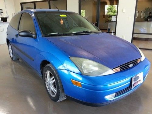 2000 ford focus 3dr cpe (cooper lanie 765-413-4384)