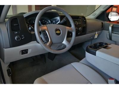 4X4 4WD REGULAR CAB SILVER LOW MILES LOW RESERVE WARRANTY 8
