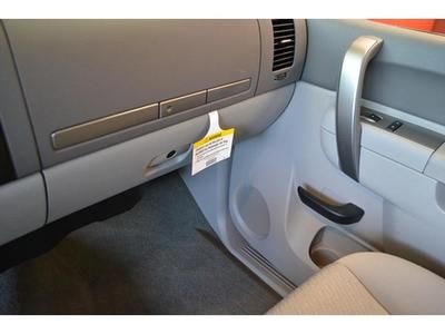 4X4 4WD REGULAR CAB SILVER LOW MILES LOW RESERVE WARRANTY 8