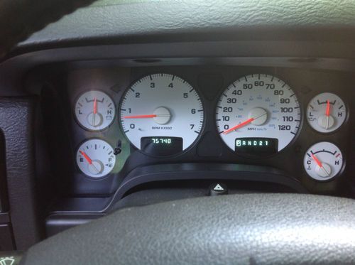 2004 Dodge Ram 1500 SLT Crew Cab Pickup 4-Door 5.7L, image 3