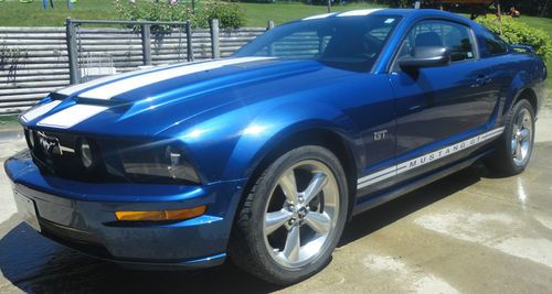 2006 ford mustang gt coupe 2-door 4.6l