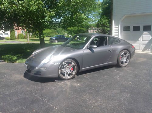 2008 porsche 911 carerra s   15k original miles