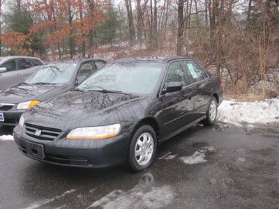 2002 honda accord black sedan, sunroof, cloth, 4 cylinder, manual