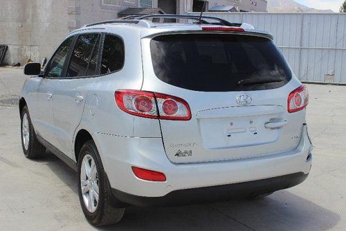 2012 Hyundai Santa Fe AWD CLEAN TITLE!! damadge repairable only 11k miles RUNS!!, US $10,900.00, image 2
