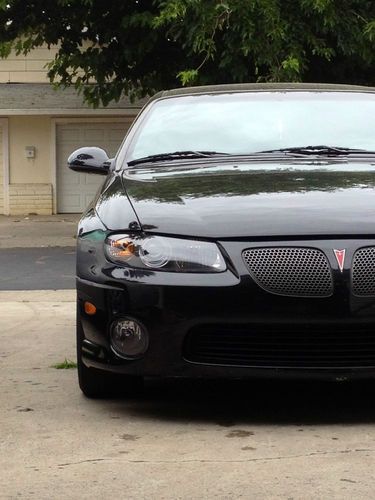 2004 pontiac gto limited coupe 2-door 5.7l ls1 black/ red