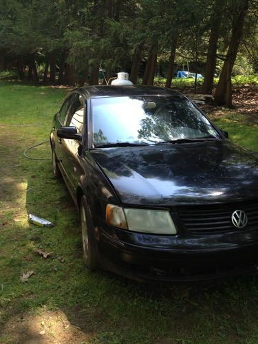 2001 volkswagen passat glx sedan 4-door 2.8l. not running. selling as parts car.