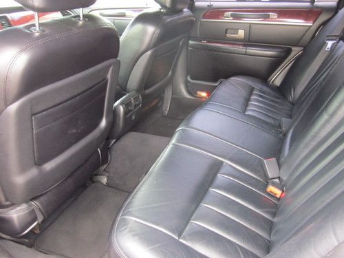 Fully Loaded Signature Series Town Car Sedan w Wood Grain Steering Wheel LOOK!!!, US $6,500.00, image 10