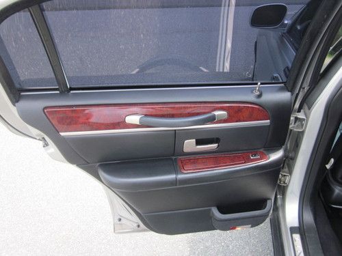 Fully Loaded Signature Series Town Car Sedan w Wood Grain Steering Wheel LOOK!!!, US $6,500.00, image 13