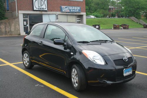 2008 toyota yaris blk/blk auto hatchback very clean brand new goodyear tires