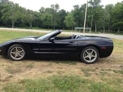 2004 Chevrolet Corvette Base Convertible 2-Door 5.7L, image 5