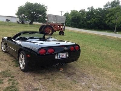 2004 Chevrolet Corvette Base Convertible 2-Door 5.7L, image 6