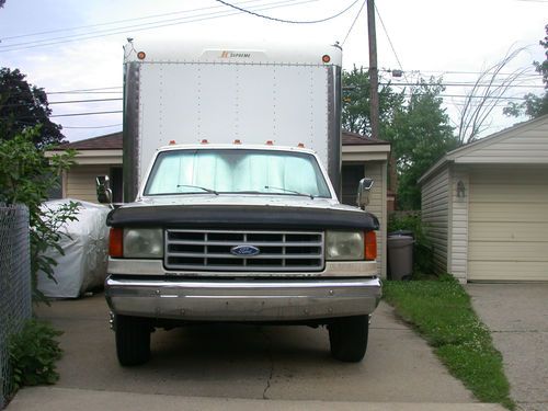 Ford f350 7.3 l diesel box truck