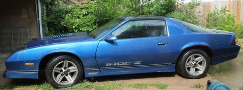1986 chevrolet camaro z28 iroc-z coupe 2-door 5.0l blue