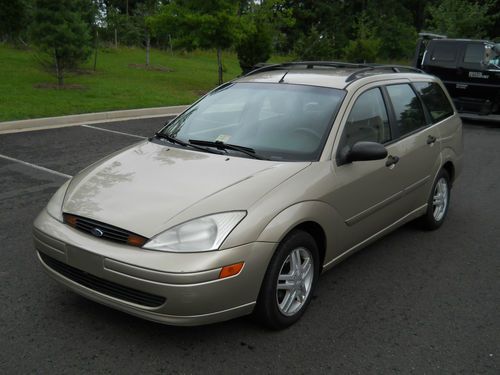2001 ford focus se wagon 4-door 2.0l automatic / ac / great commuter car