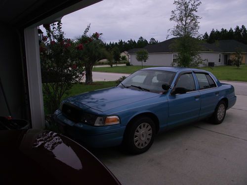 2003 ford crown victoria police interceptor sedan 4-door 4.6l