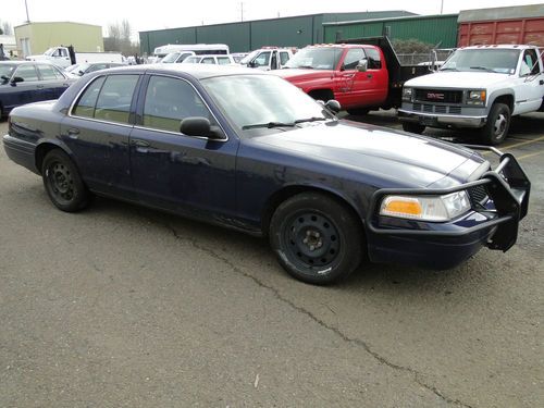 2008 ford crown victoria police interceptor 4 door sedan