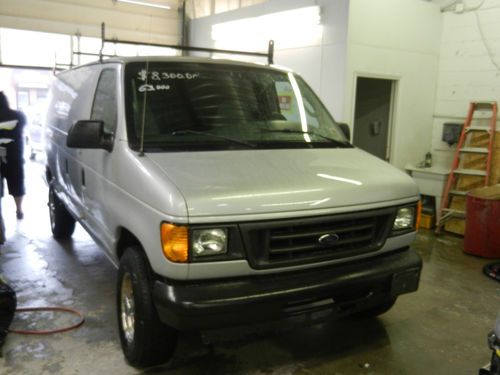 2005 ford e-250 cargo van