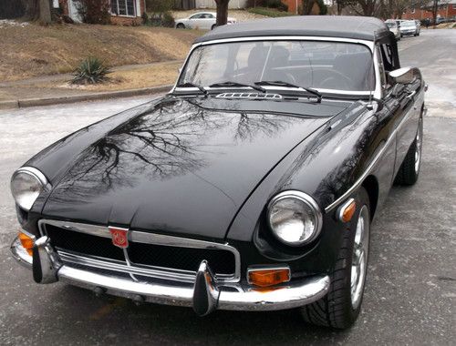 1980 black mgb mk iv convertible 2-door 1.8l le