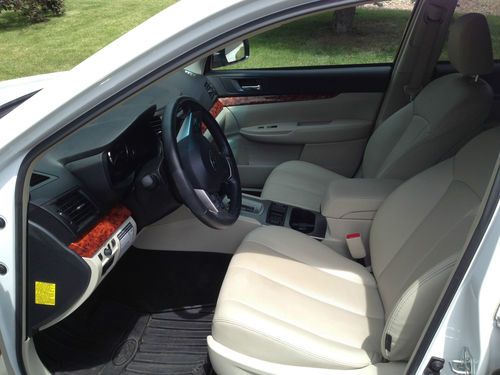 2012 Subaru Outback Limited 2.5i Diamond White, Biege Leather BEAUTIFUL, US $26,900.00, image 9