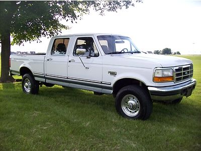 1997 FORD F250 4X4 7.3 DIESEL AUTO CREW CAB SHORT BED CALIFORNIA TRUCK RUST FREE, image 2