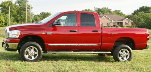 2009 dodge ram 3500 quad cab short bed,4x4,6.7 cummins diesel,1-owner,52k miles!