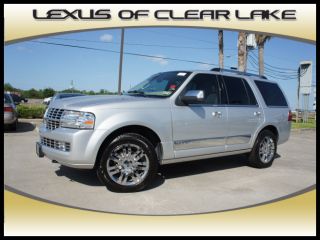 2010 lincoln navigator 2wd 4dr leather  navigation  clean carfax