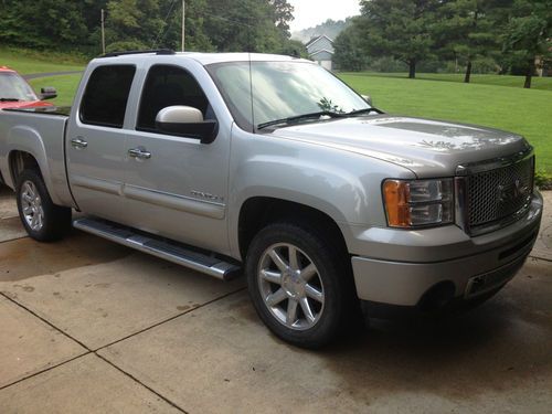 2007 gmc sierra denali crewcab awd nav dvd leather moonroof spr bedlnr