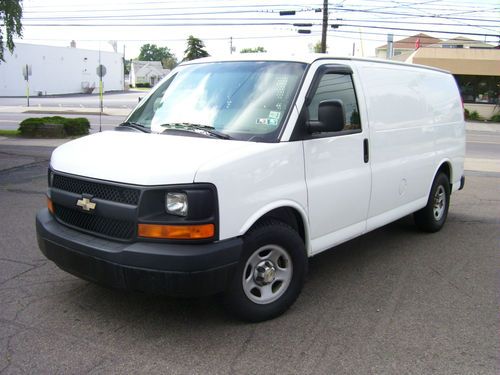 2008 chevrolet 1500 express cargo awd van  cold ac