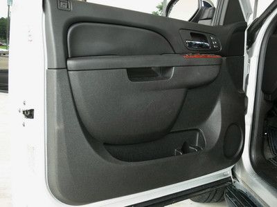 2010 TAHOE 1500 LTZ FLEX FUEL 1TX AC/HEATED LUMBAR SEATS CD/DVD NAV MOONROOF CAM, US $34,900.00, image 36