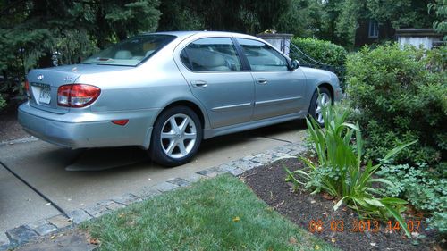 2004 infiniti i35 luxury sedan 4-door 3.5l