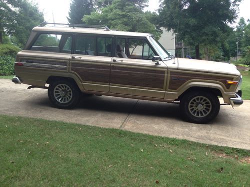 1990 jeep grand wagoneer base sport utility 4-door 5.9l