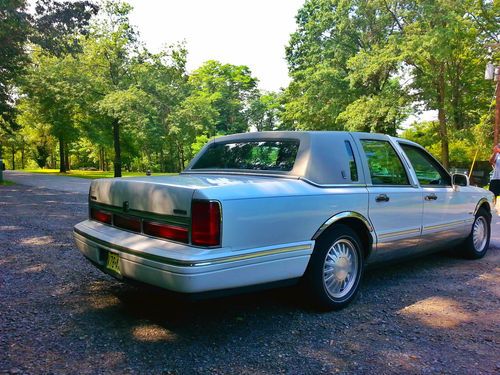 1996 LINCOLN TOWN CAR, US $4,500.00, image 2