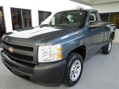 2009 work truck 4.3l auto one-owner local trade