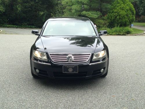 2004 Volkswagen Phaeton V8 Sedan 4-Door 4.2L, image 2