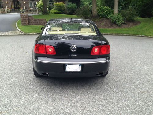 2004 Volkswagen Phaeton V8 Sedan 4-Door 4.2L, image 4