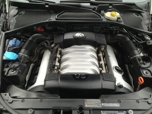 2004 Volkswagen Phaeton V8 Sedan 4-Door 4.2L, image 5