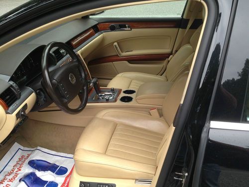 2004 Volkswagen Phaeton V8 Sedan 4-Door 4.2L, image 7