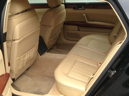 2004 Volkswagen Phaeton V8 Sedan 4-Door 4.2L, image 8